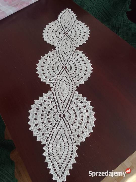 Bieżnik szydełkowy serweta rękodzieło prezent beżowy lubelskie Garbów