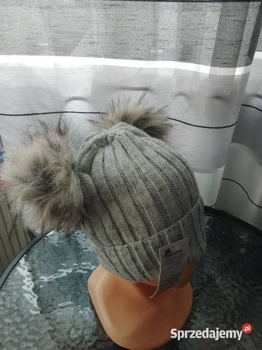Czapka damska dwa pompony Chrzanów