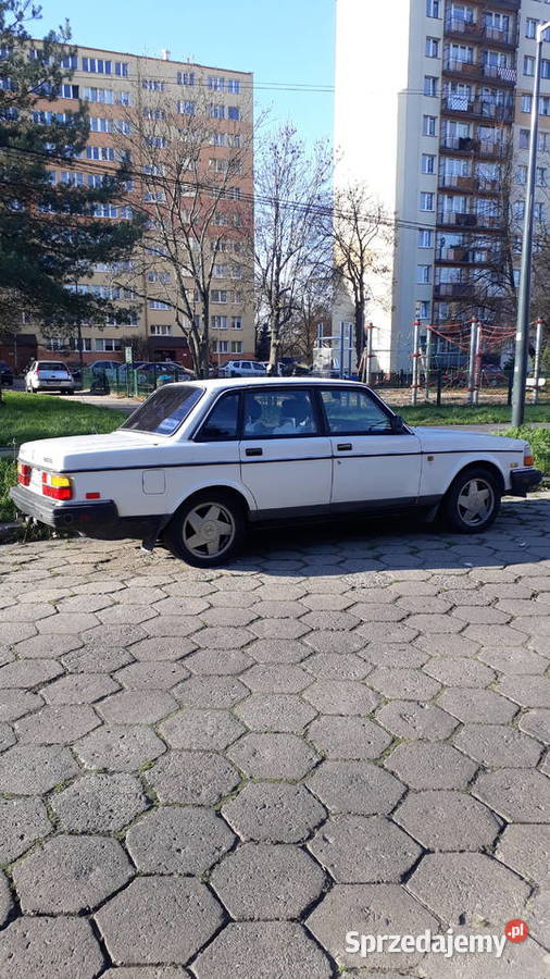 Piękne i szybkie volvo 240 automat hak Łódź sprzedam