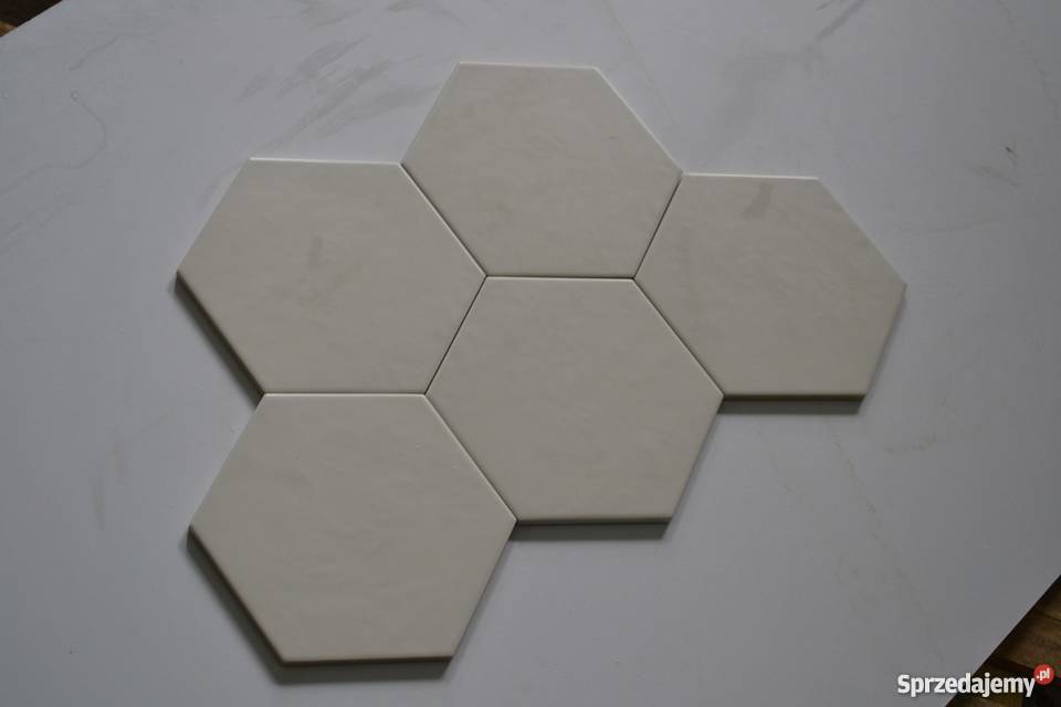 Hexagonal Design Biało czarne mat płytki Equipe Zakopane