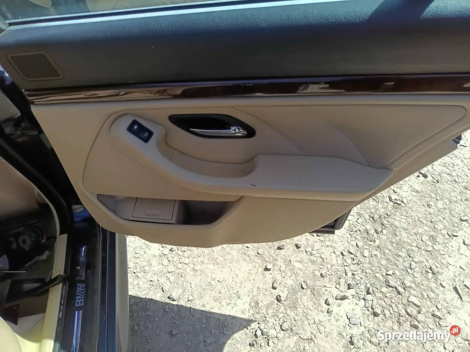 Fotele skórzane komplet z boczkami BMW E39 sedan osobowe świętokrzyskie