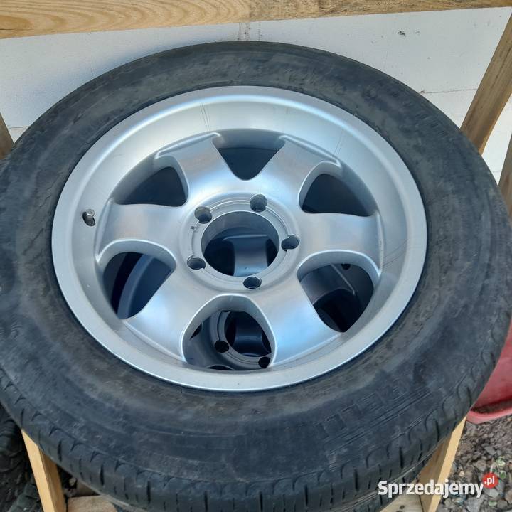 Felgi r17 AEZ 8j Nowy Skoszyn