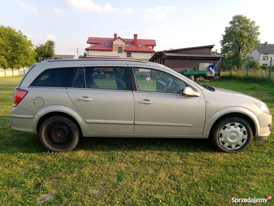 Opel Astra kombi 2007 r 16 105 4/5 Bodzentyn