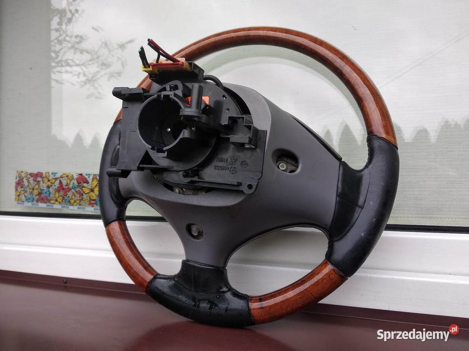 Chrrysler Voyager III 3 kierownica drewniana osobowe