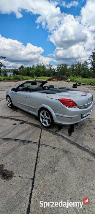 Opel Astra H Cabrio srebrny