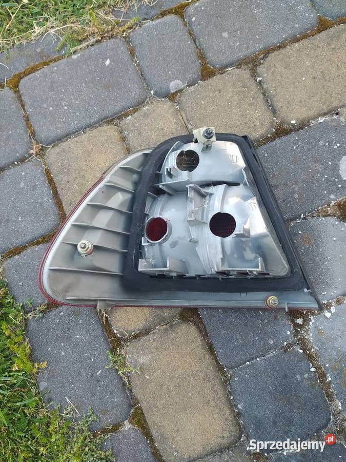 Tylna prawa lampa BMW E46 lubelskie Krzemień Drugi