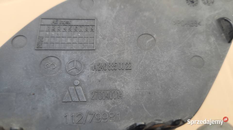 MERCEDES BKLASA W246 ZAŚLEPKA HAKA ZDERZAKA