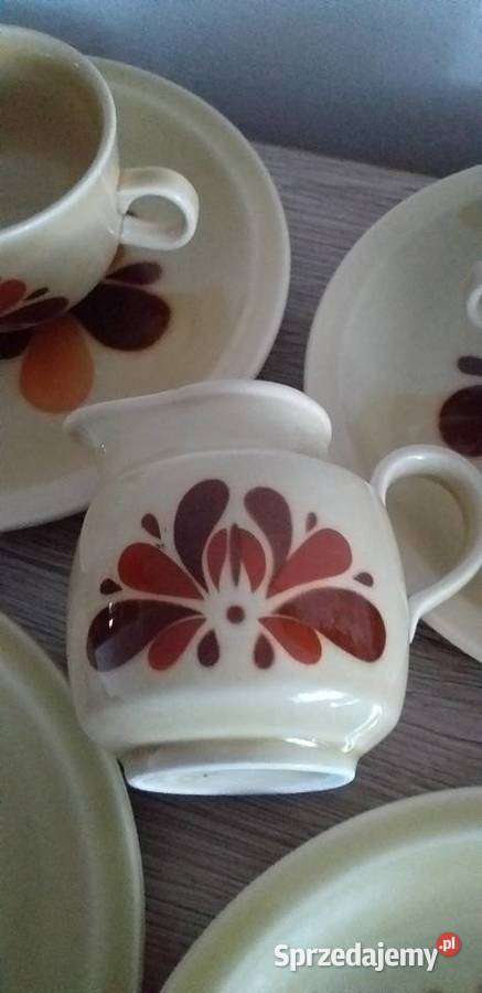 Zestaw talerzy i inne prl Przedbórz