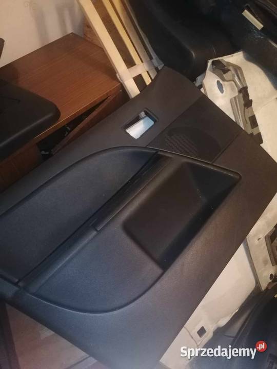 Boczki drzwi przednich mondeo st220