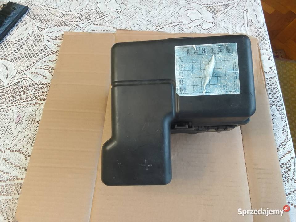 Skrzynka bezpieczników Renault Laguna 2 16 18 Skrzynki bezpieczników Tarnów sprzedam