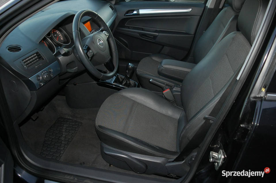 Opel Astra Pierwszarej 2009 H 20042014 VAT marża Dębica