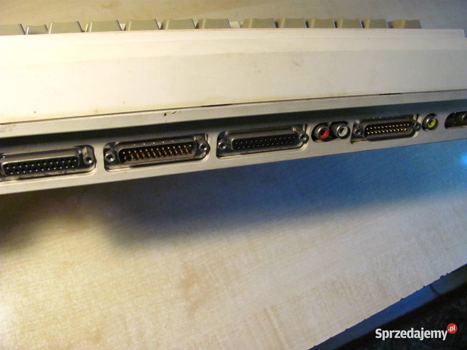 Komputer Amiga 600 pełnosprawny odbiór osobisty Łódź sprzedam
