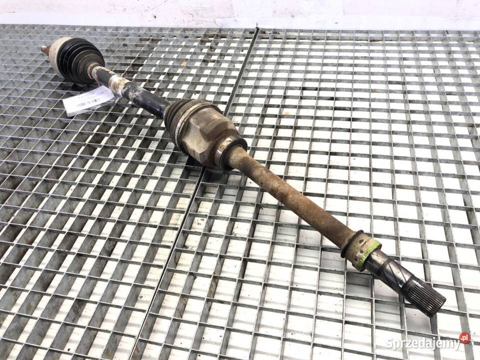 PÓŁOŚ PRAWY PRZÓD RENAULT LAGUNA III 8200618168