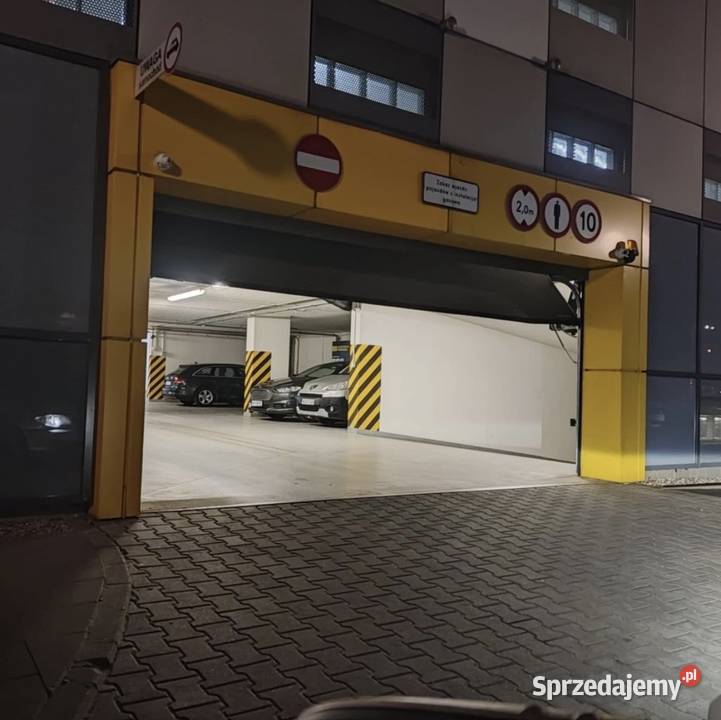 Garaż Aluzyjna 33 Warszawa