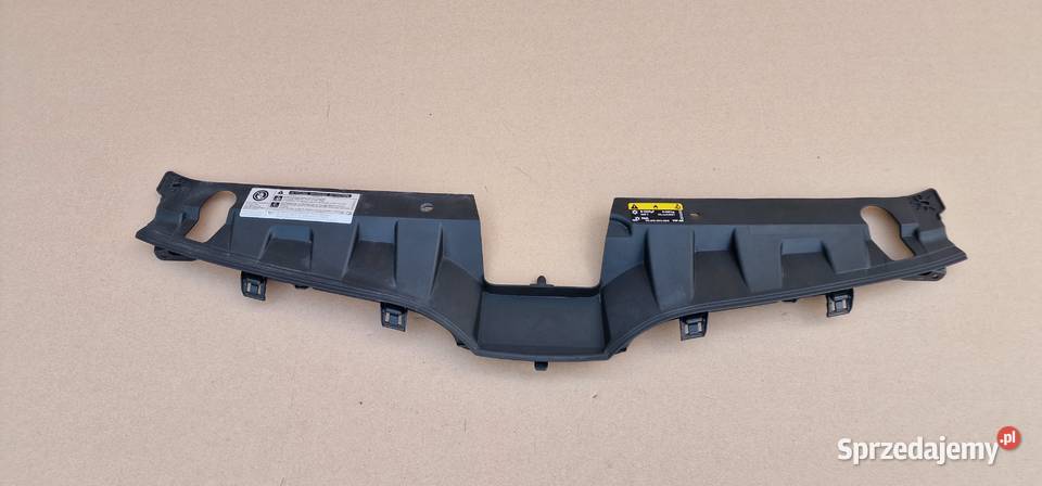 SKODA OCTAVIA III 3 OSŁONA GÓRNA PASA LISTWA Bieleń