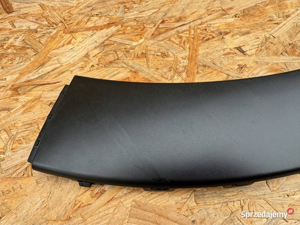 Listwa zderzaka tył prawa rh Citroen c3 III 3 16 osobowe Sieraków