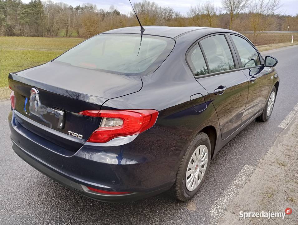 Wypożyczalnia wynajem FIAT TIPO 14 benzyna 90 Płock sprzedam