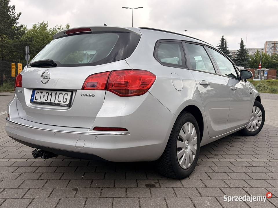 OPEL ASTRA J SPORTS TOURER 14 TURBO 140 LPG Toruń