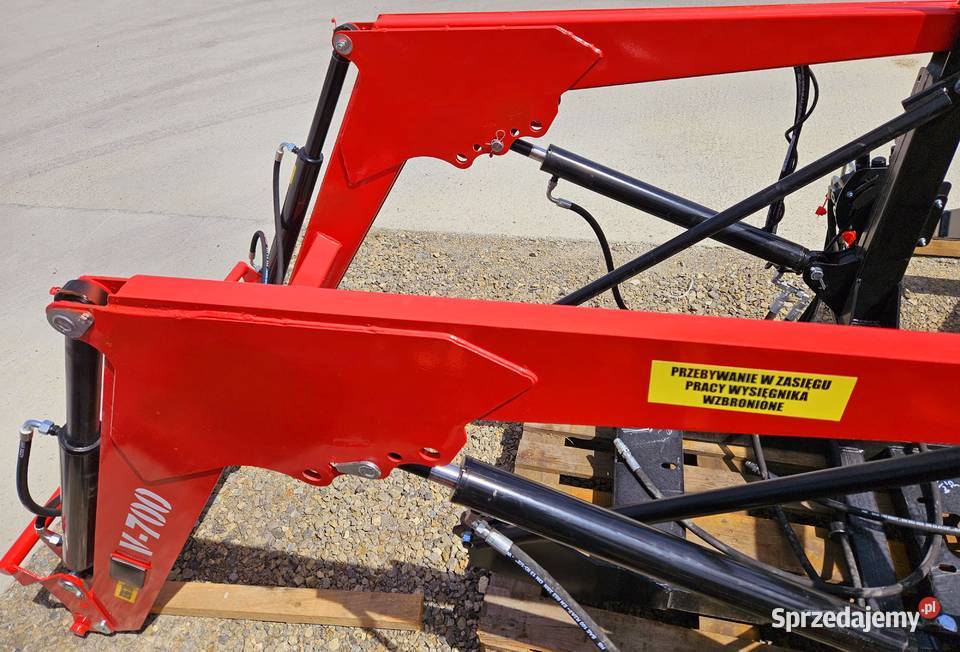 TUR ŁADOWACZ CZOŁOWY III SEKCYJdo c360 c330 nieuszkodzony podlaskie Filipów