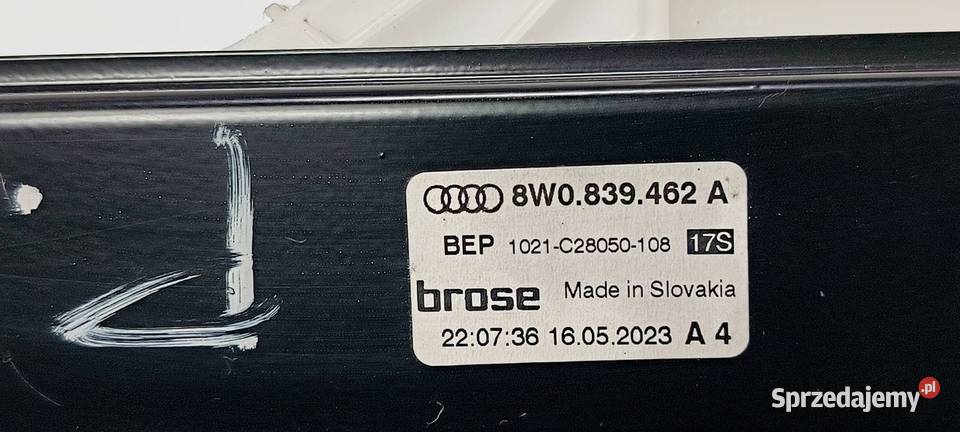 PODNOŚNIK SZYBY PT AUDI A4 B9 QUATTRO 8W0839462A Pozostałe