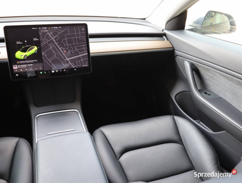 Tesla Model 3 Long Range 4WD 74kWh Rok produkcji 2021 Samochody osobowe Piaseczno