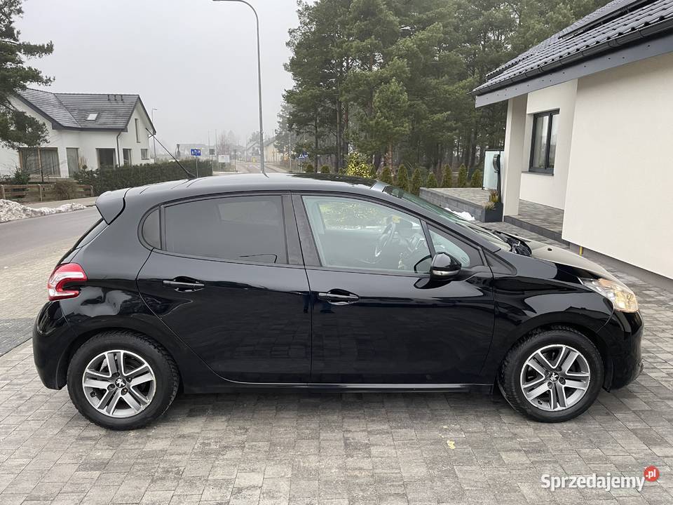 Peugeot 208 16 HDI 2015