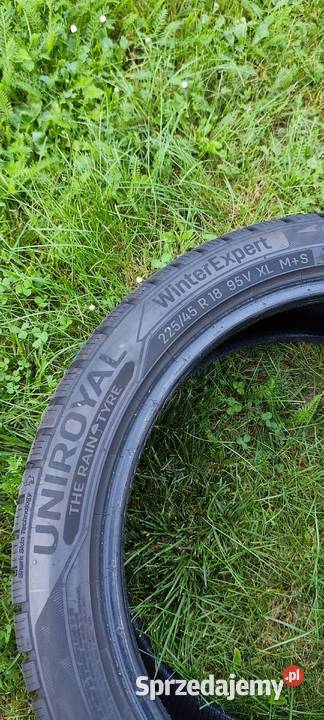 Opony zimowe 22545 18 2 sztuki Opony sprzedam