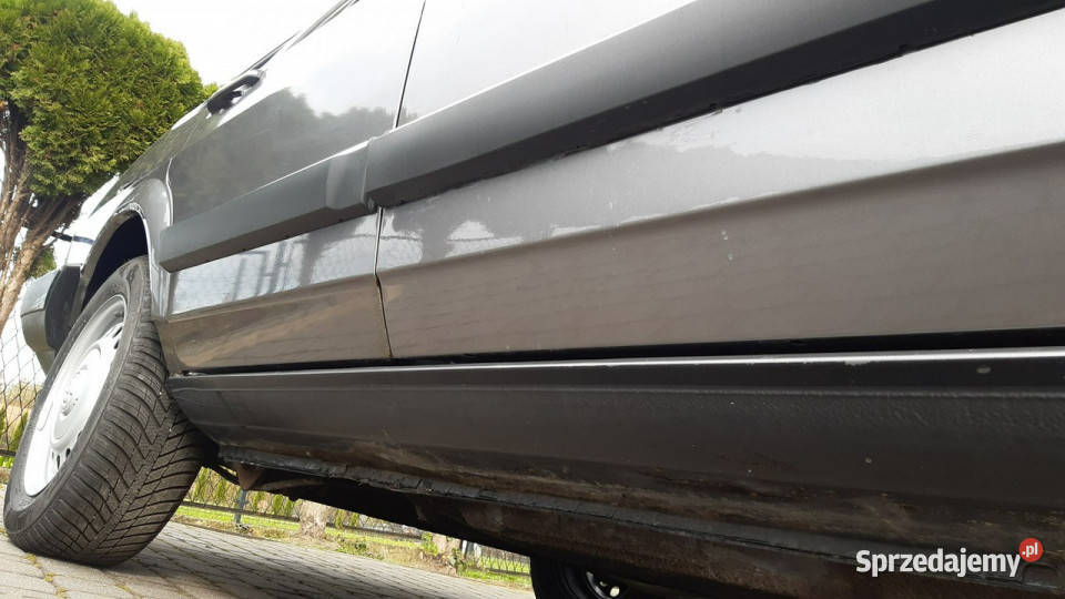 Volkswagen Passat 18 GL kolekcjonera B2 19811987 Bachowice