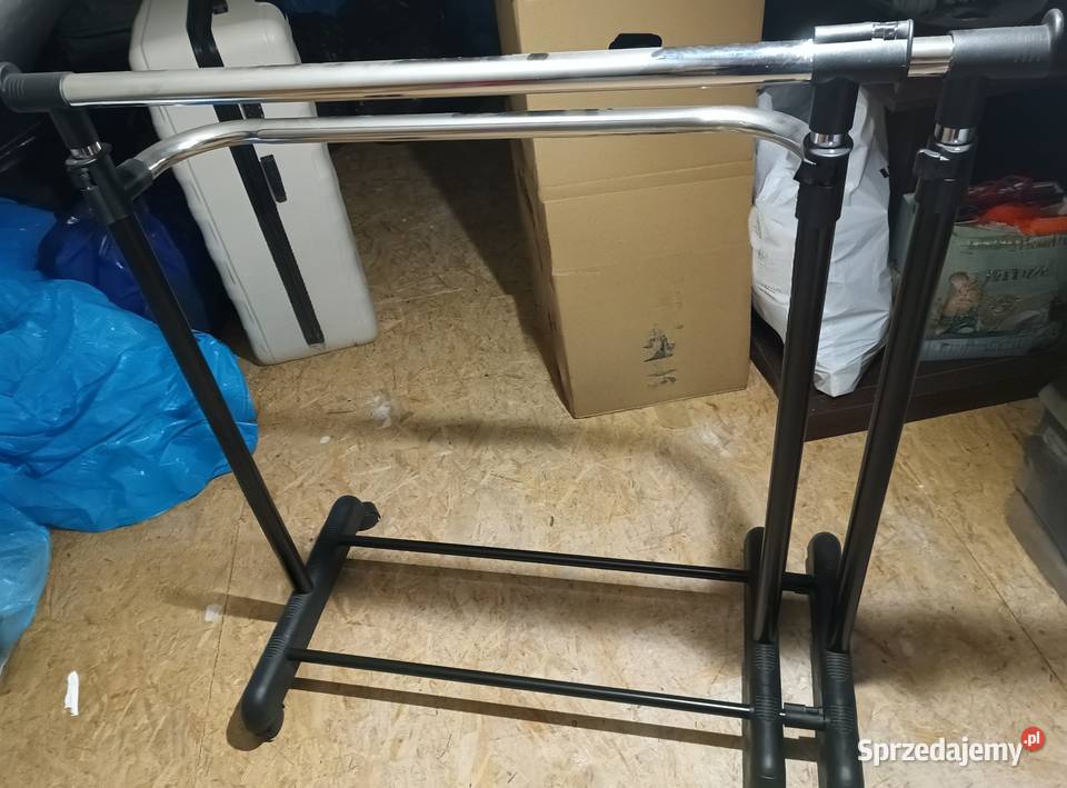 Wieszak na ubrania rozkładany Pępowo