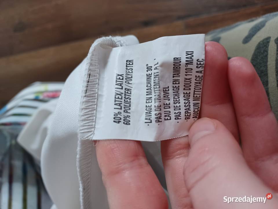 Sukienka biała w kwiatki Allyson M bez wad podkarpackie Rzeszów