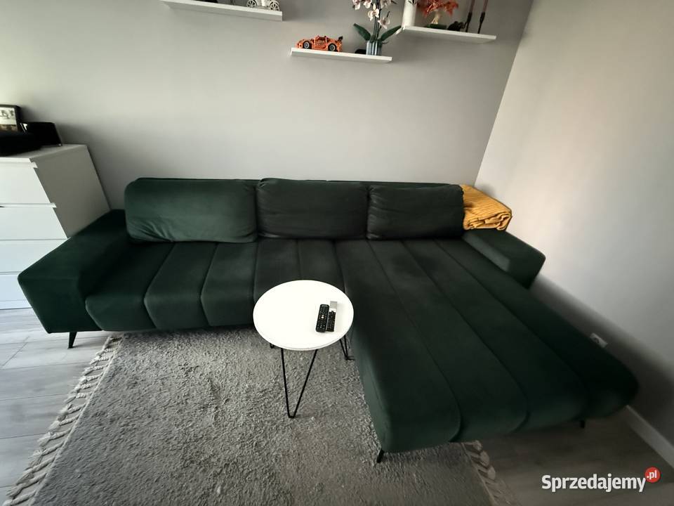 Zielony narożnik z funkcją spania