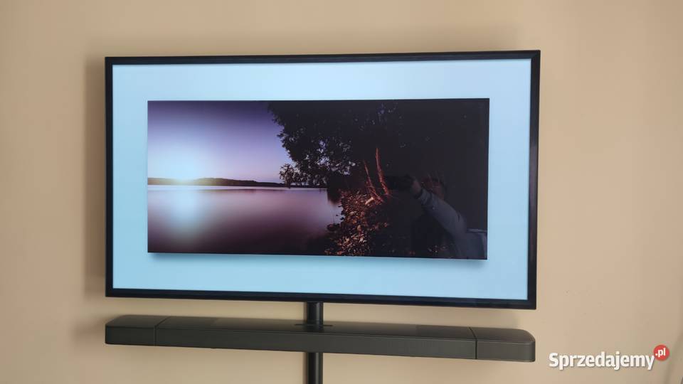 Montaż zawieszenie telewizora na ścianie Kraków