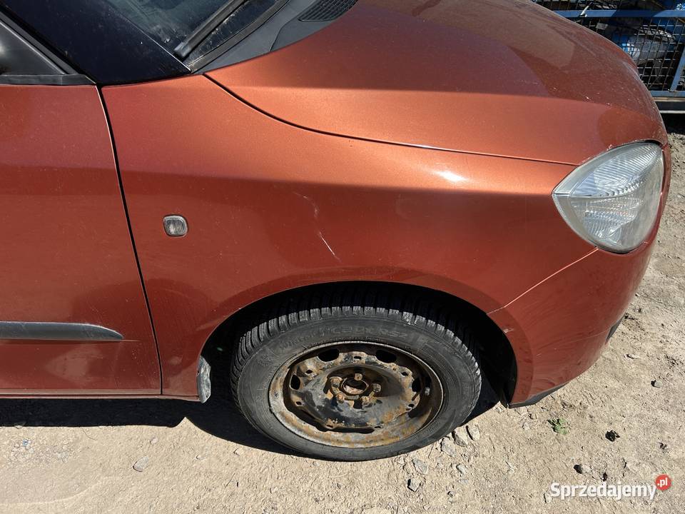 Błotnik błotniki lewy prawy Skoda Fabia II różne Błotniki Karoseria Bodzentyn sprzedam