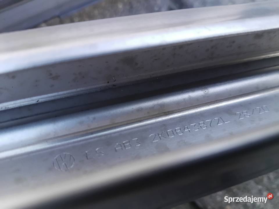 Prowadnica drzwi caddy 2K0843872 L 2K0843871 R Lubliniec