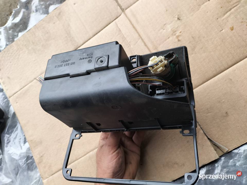 Volkswagen GOLF 3 ZAPALNICZKA POPIELNICZKA lubelskie Kamień-Kolonia sprzedam