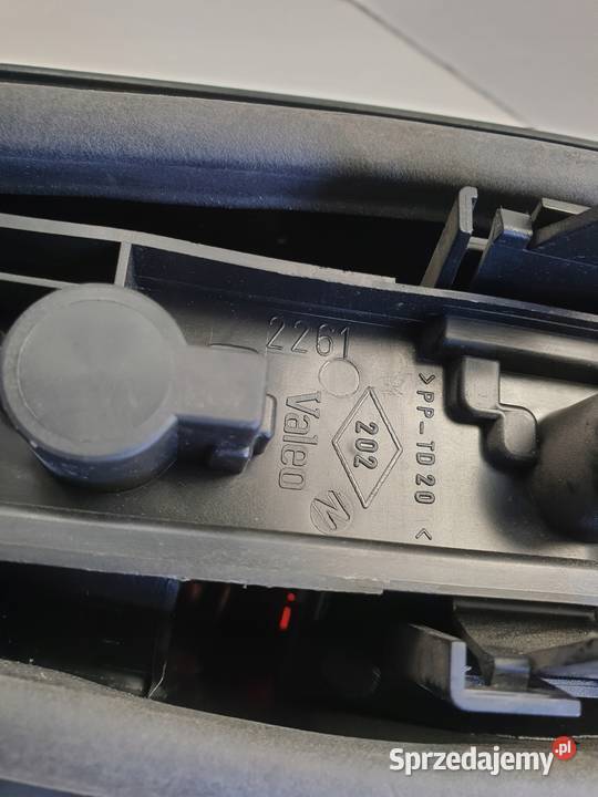 Renault Laguna I KOMBI LIFT TYLNA LAMPA LEWA TYŁ Janów