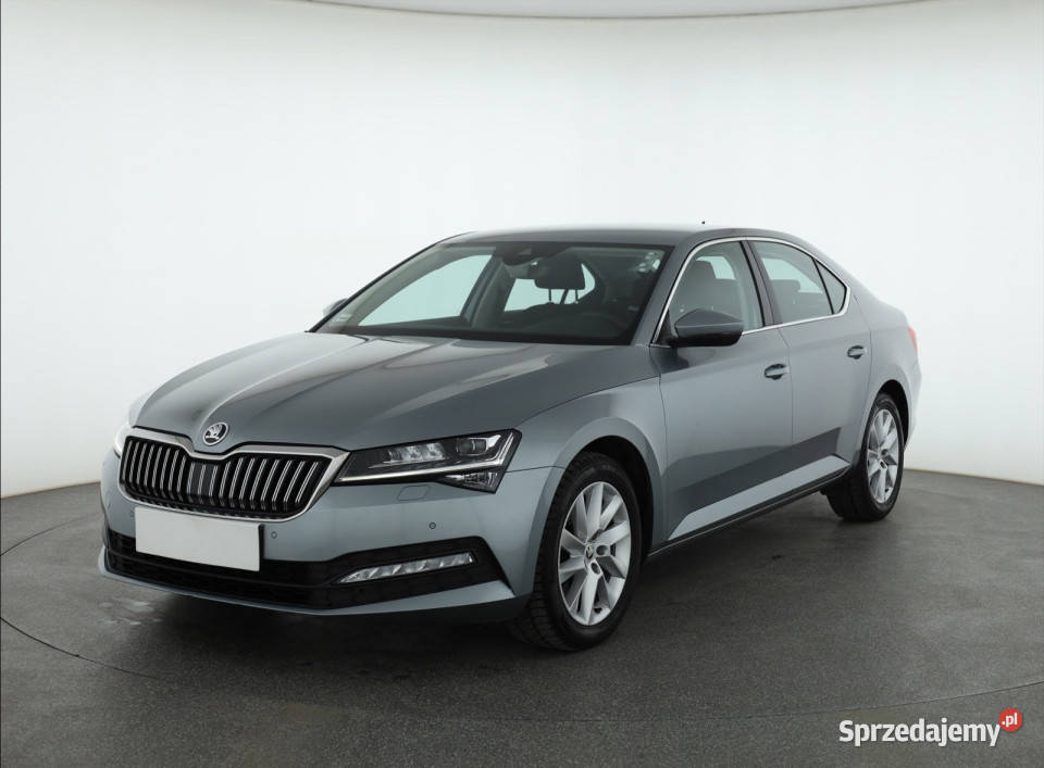 Skoda Superb 15 TSI szary Katowice