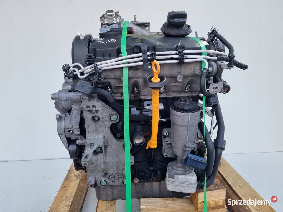 SILNIK KOMPLET VW Passat B6 19 TDI 105 ładnie osobowe Janów sprzedam