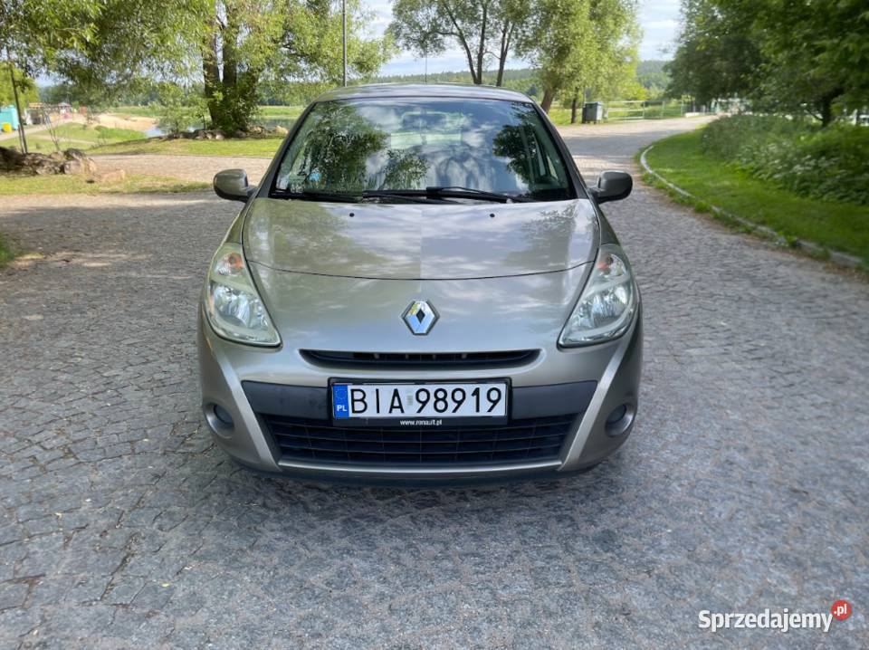 Renault Clio III 12 16v 75 Niski Przebieg 165 Rok produkcji 2011