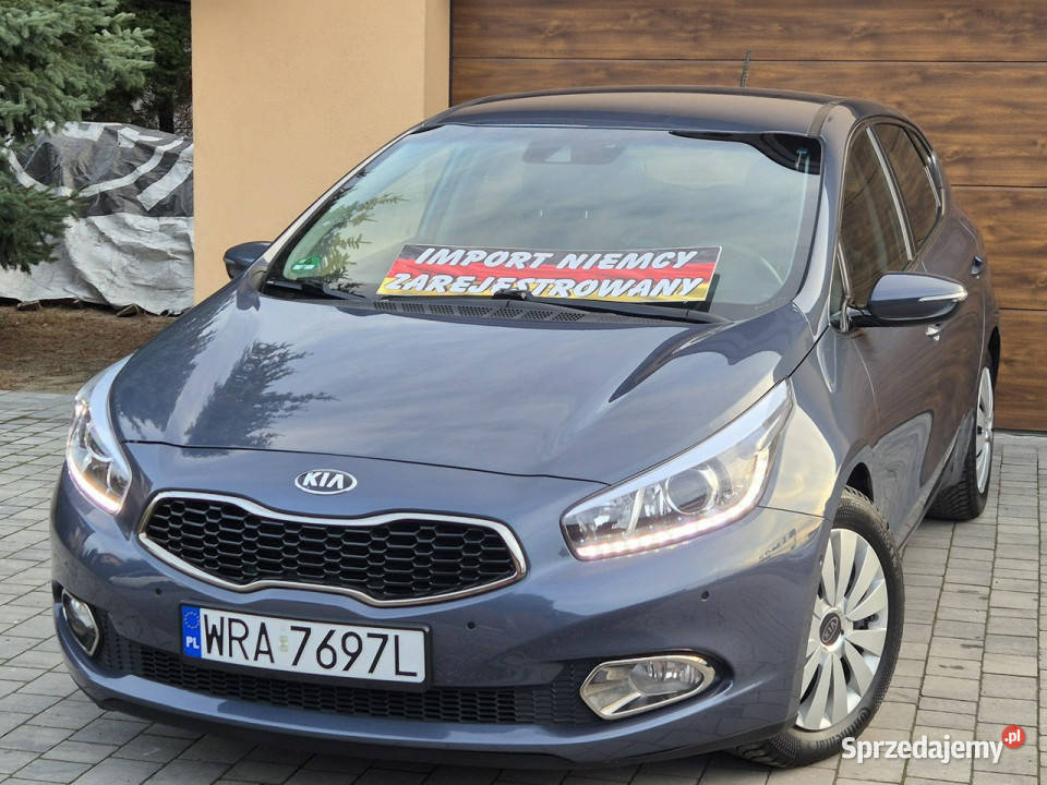 Kia Ceed Wyjątkowy 16B AutomatŁopatki Full światła do jazdy dziennej Radom sprzedam