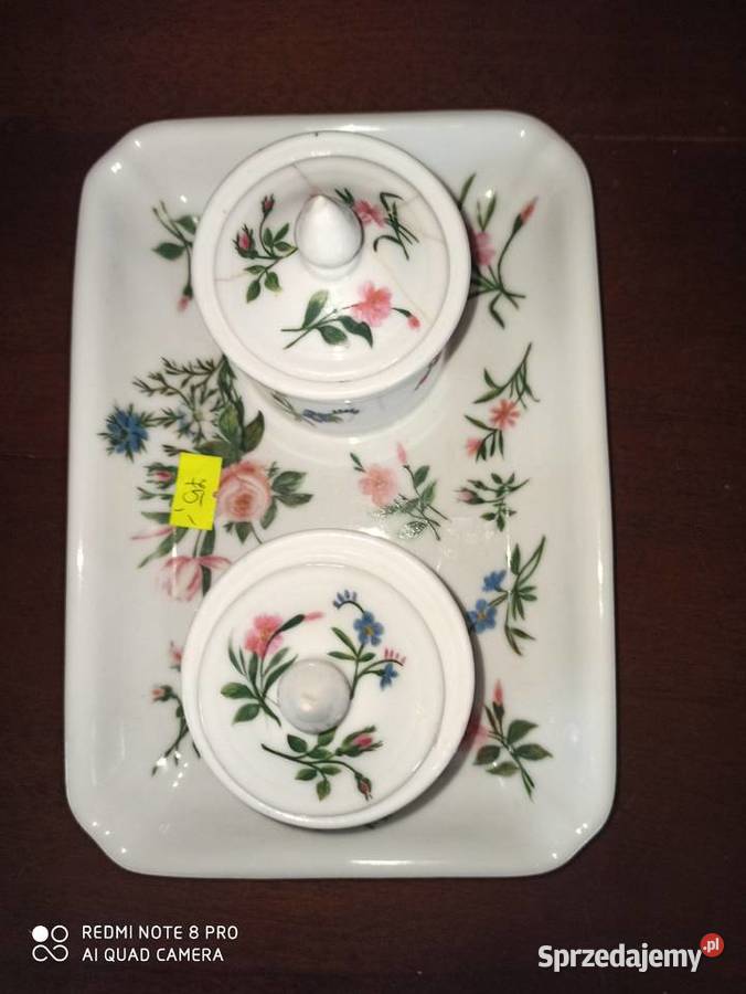 Biała porcelana przyprawnik Z chabrami i różami Antyki, Sztuka, Kolekcje Gdańsk