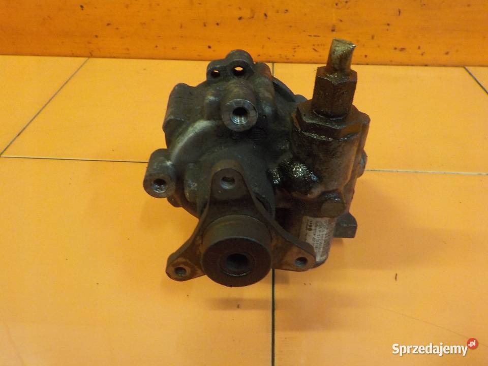 TRAFIC VIVARO 20 DCI 14r 114 M9R630 pompa Suków