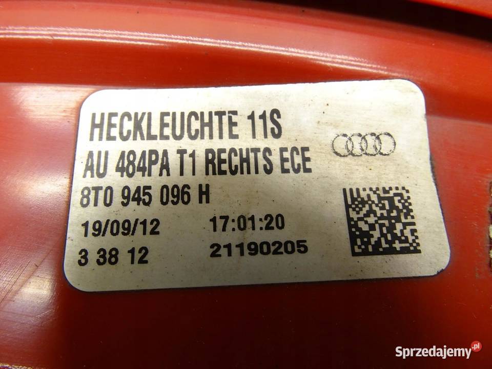 LAMPA PRAWA PRAWY TYŁ W BŁOTNIK LED AUDI A5 8T