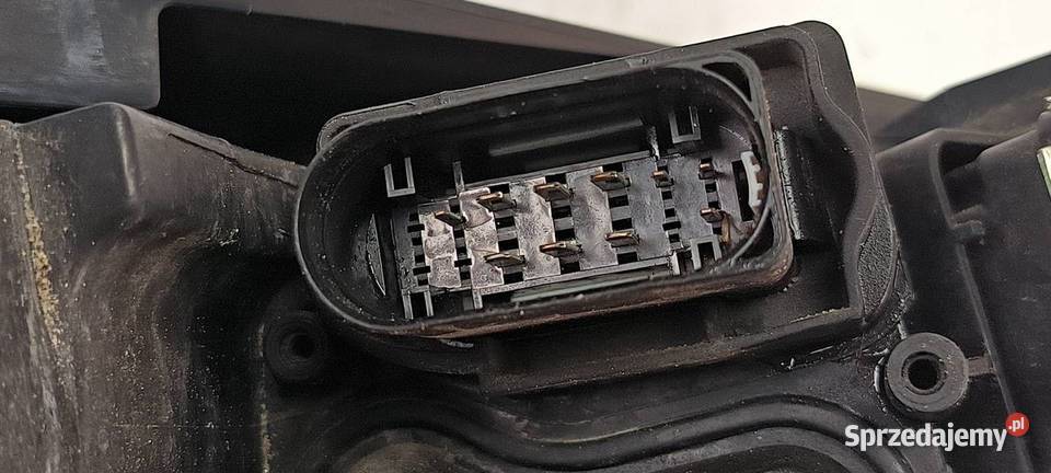 LAMPA LEWA PRZÓD VOLKSWAGEN PASSAT B8 RLINE Lipno