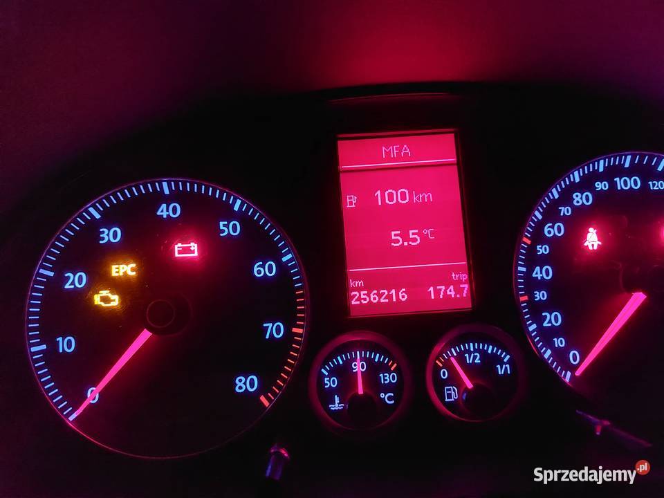 Sprzedam vw touran 7 os z instalacją gazową SUV Dębica
