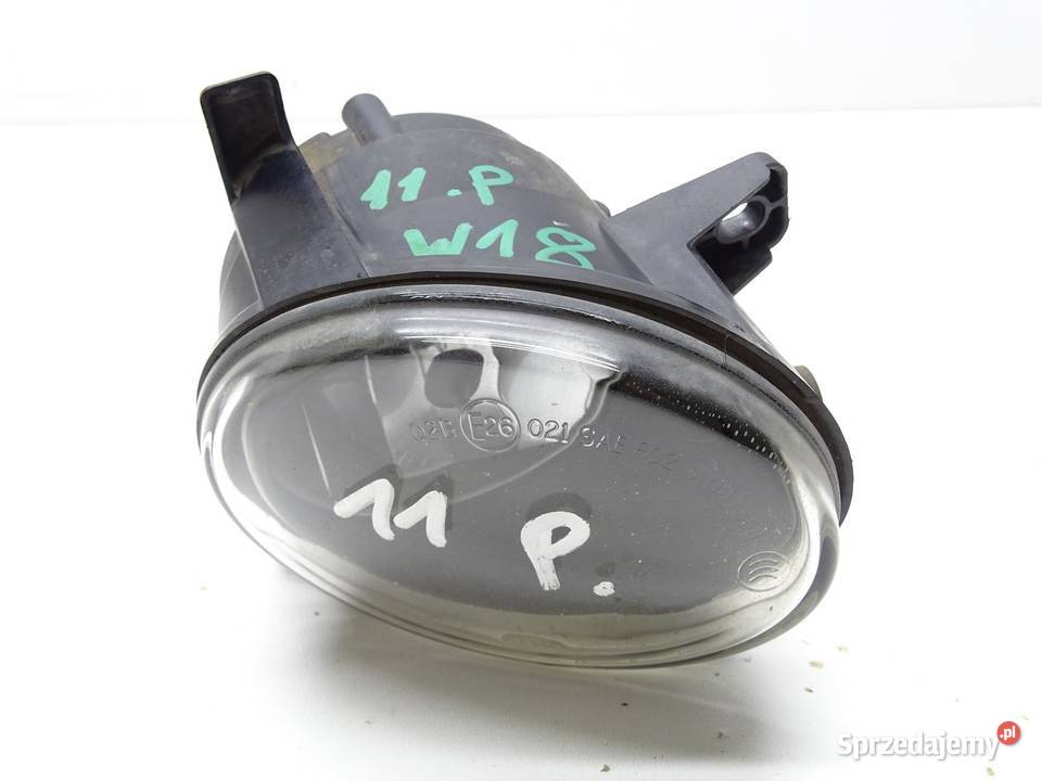 LAMPA HALOGEN PRZECIWMGIELNY PRAWY AUDI Q5 8R sprzedam