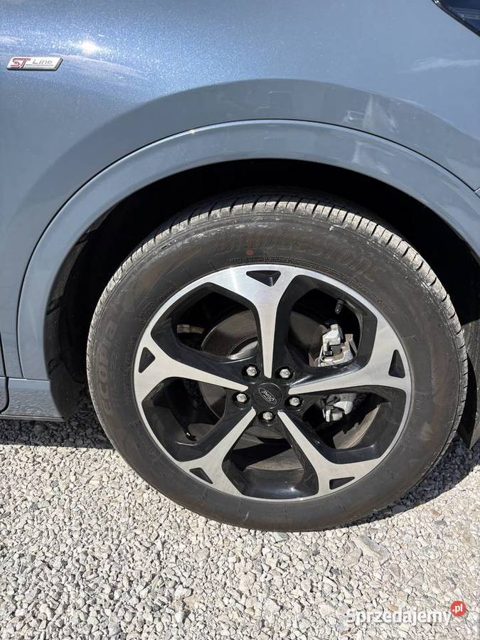 Ford Escape Kuga ST 25 przebieg 20 benzyna 260 benzyna Poddębice
