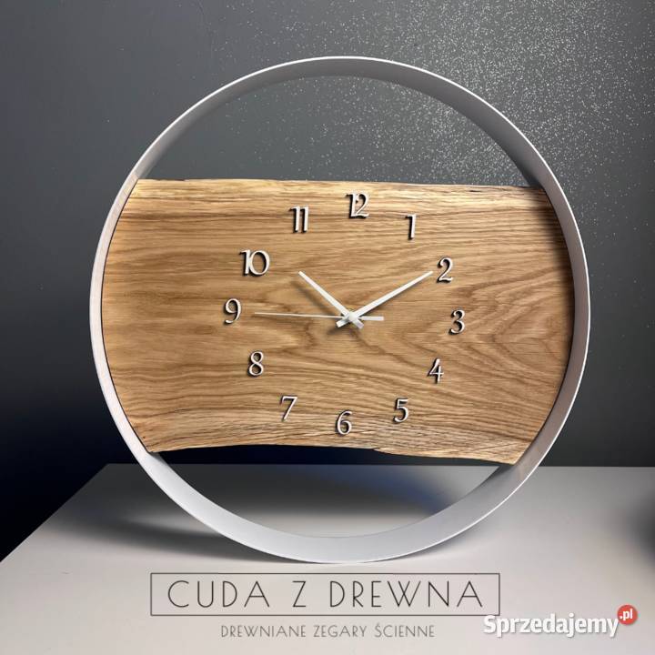 Nietuzinkowy zegar ścienny w obręczy CUDA Z mazowieckie