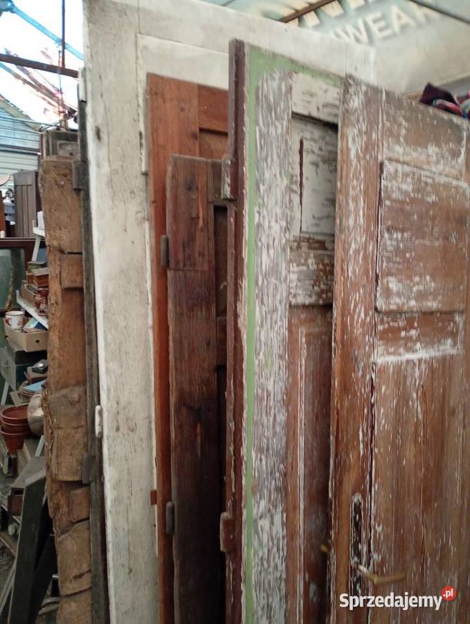 Starocie drewniane kufry beczki niecki gliniaki Mniszew