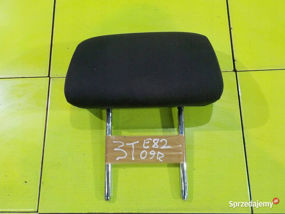 BMW 1 E88 09 zaglowek tyl Suków